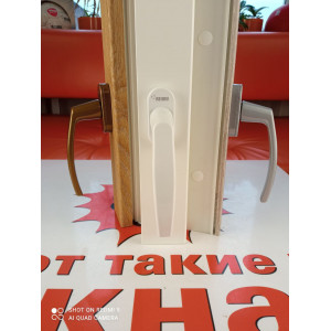 Белая ручка Rehau ...